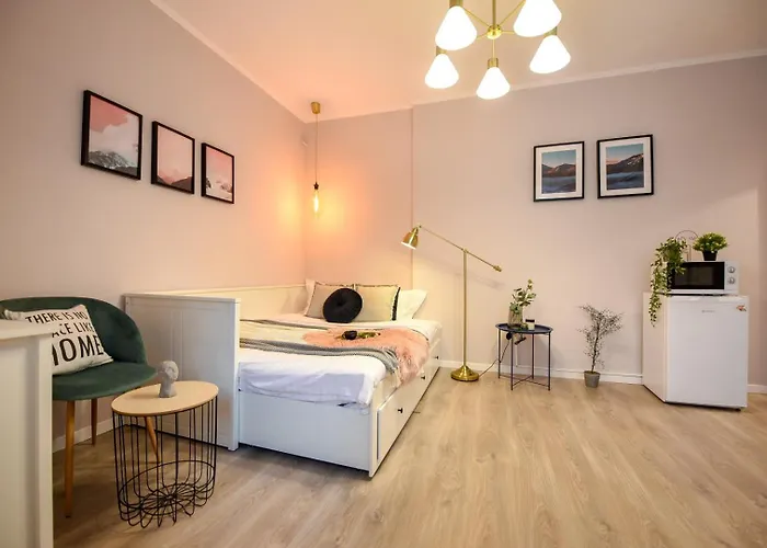Bucharest's Heartbeat - Cozy On Smardan Street