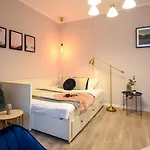 Bucharest's Heartbeat - Cozy On Smardan Street Apartman Bukarest