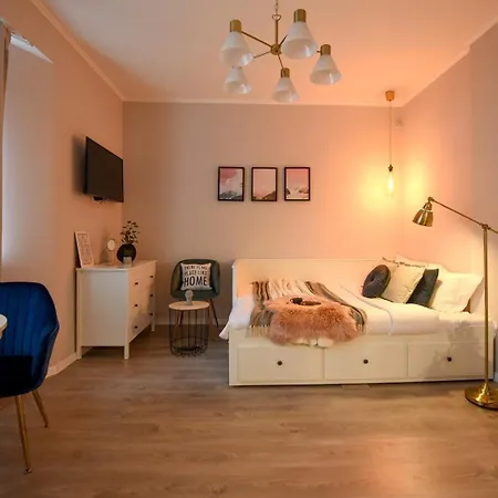 Bucharest's Heartbeat - Cozy On Smardan Street * Bukarest