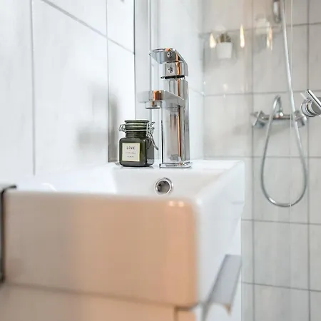 Bucharest's Heartbeat - Cozy On Smardan Street