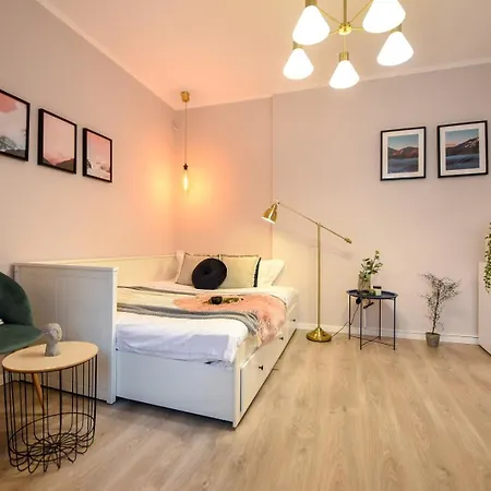 Bucharest's Heartbeat - Cozy On Smardan Street