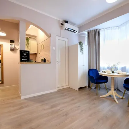 Διαμέρισμα Bucharest's Heartbeat - Cozy On Smardan Street Βουκουρέστι