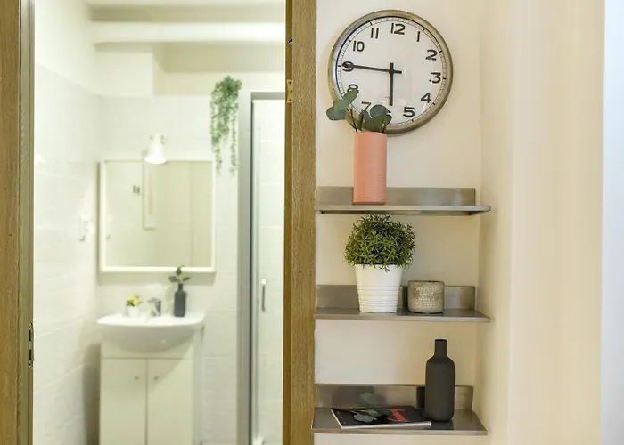 Bucharest's Heartbeat - Cozy On Smardan Street Apartman *