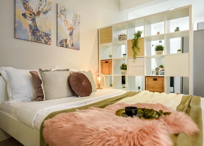 Bucharest's Heartbeat - Cozy On Smardan Street Apartman *