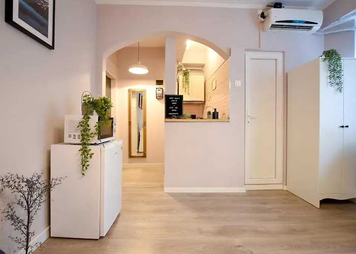 Apartment Bucharest's Heartbeat - Cozy On Smardan Street *