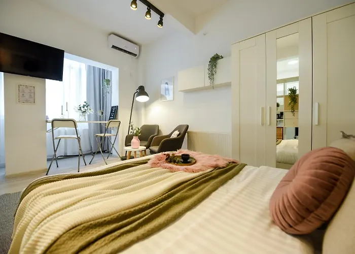 Bucharest's Heartbeat - Cozy On Smardan Street *