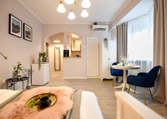 Bucharest's Heartbeat - Cozy On Smardan Street Lejlighed Bukarest