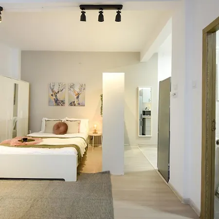 Bucharest's Heartbeat - Cozy On Smardan Street Appartement *