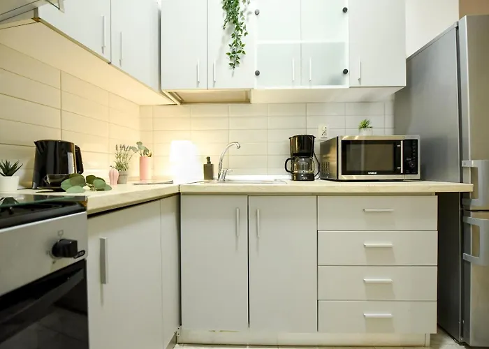 Apartament Bucharest's Heartbeat - Cozy On Smardan Street *