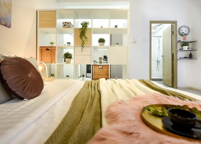 Apartament Bucharest's Heartbeat - Cozy On Smardan Street *