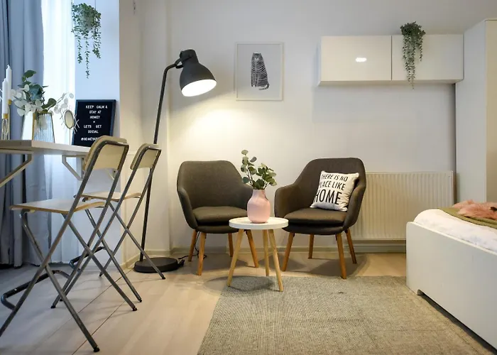 Bucharest's Heartbeat - Cozy On Smardan Street